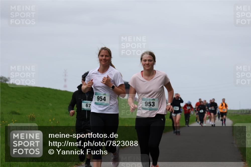 04.05.2025 - 8. Wedeler Halbmarathon Yannick Fuchs http://msf.ph/oto/7823088 04.05.2025 11:30:08 Laufen 67, 954, 953, 834 meine-sportfotos.de