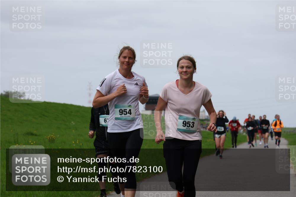 04.05.2025 - 8. Wedeler Halbmarathon Yannick Fuchs http://msf.ph/oto/7823100 04.05.2025 11:30:08 Laufen 67, 954, 953 meine-sportfotos.de