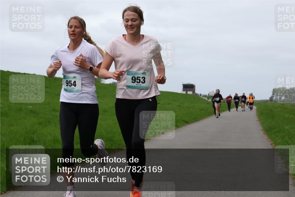 04.05.2025 - 8. Wedeler Halbmarathon Yannick Fuchs http://msf.ph/oto/7823169 04.05.2025 11:30:10 Laufen 954, 953 meine-sportfotos.de