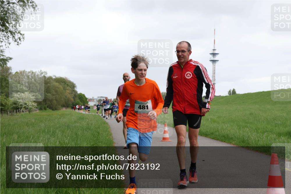 04.05.2025 - 8. Wedeler Halbmarathon Yannick Fuchs http://msf.ph/oto/7823192 04.05.2025 11:11:04 Laufen 788, 481 meine-sportfotos.de
