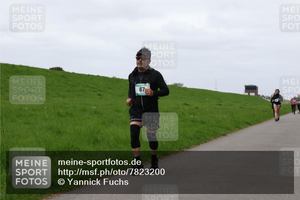 04.05.2025 - 8. Wedeler Halbmarathon Yannick Fuchs http://msf.ph/oto/7823200 04.05.2025 11:30:12 Laufen 67 meine-sportfotos.de