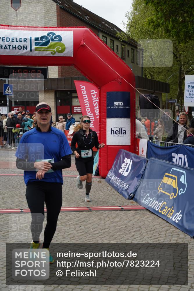 04.05.2025 - 8. Wedeler Halbmarathon Felixshl http://msf.ph/oto/7823224 04.05.2025 11:59:00 Ziel 345, 470, 741 meine-sportfotos.de