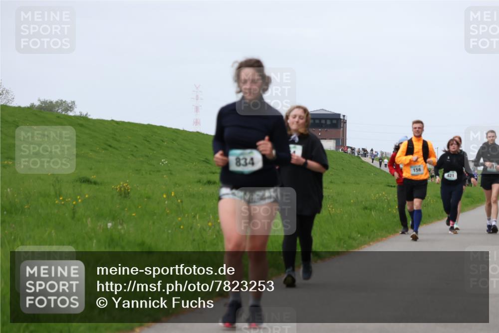 04.05.2025 - 8. Wedeler Halbmarathon Yannick Fuchs http://msf.ph/oto/7823253 04.05.2025 11:30:19 Laufen 834, 6 meine-sportfotos.de