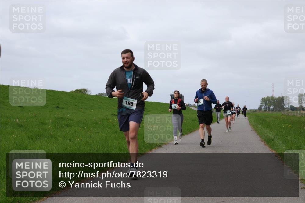 04.05.2025 - 8. Wedeler Halbmarathon Yannick Fuchs http://msf.ph/oto/7823319 04.05.2025 11:52:41 Laufen 198, 59 meine-sportfotos.de