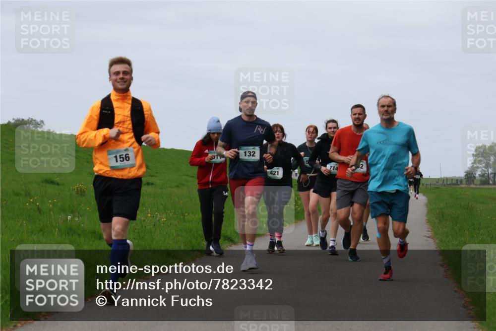 04.05.2025 - 8. Wedeler Halbmarathon Yannick Fuchs http://msf.ph/oto/7823342 04.05.2025 11:30:26 Laufen 156, 132, 421, 714 meine-sportfotos.de