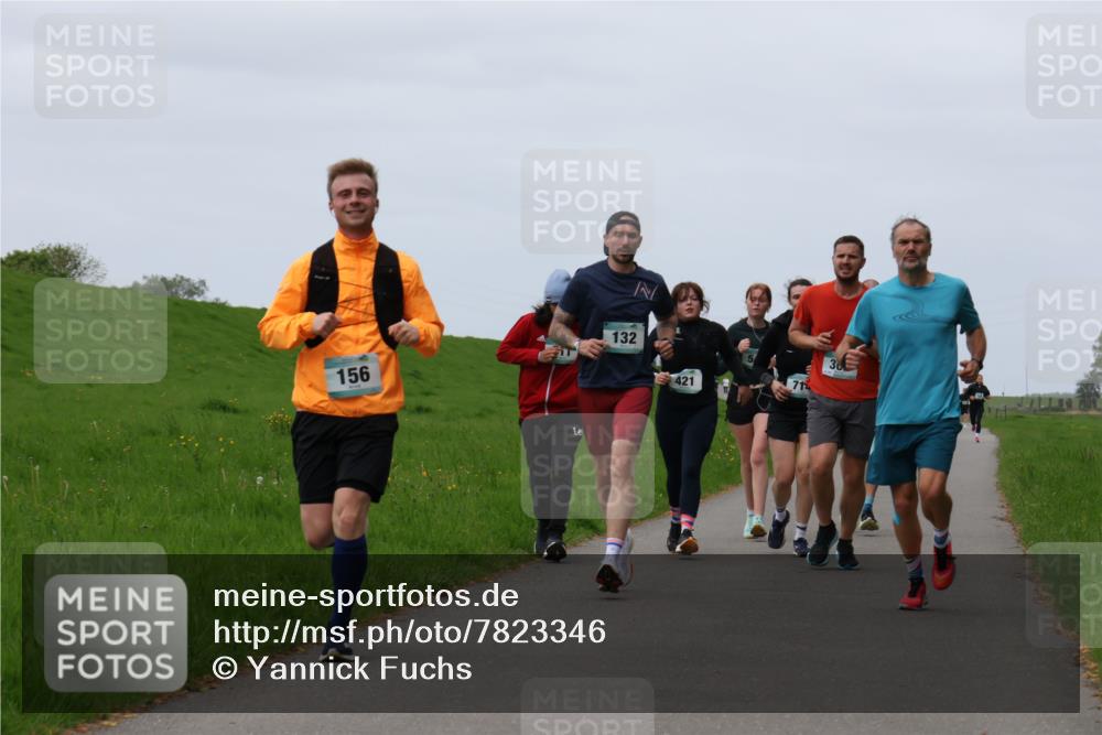 04.05.2025 - 8. Wedeler Halbmarathon Yannick Fuchs http://msf.ph/oto/7823346 04.05.2025 11:30:26 Laufen 156, 132, 421, 71, 30 meine-sportfotos.de