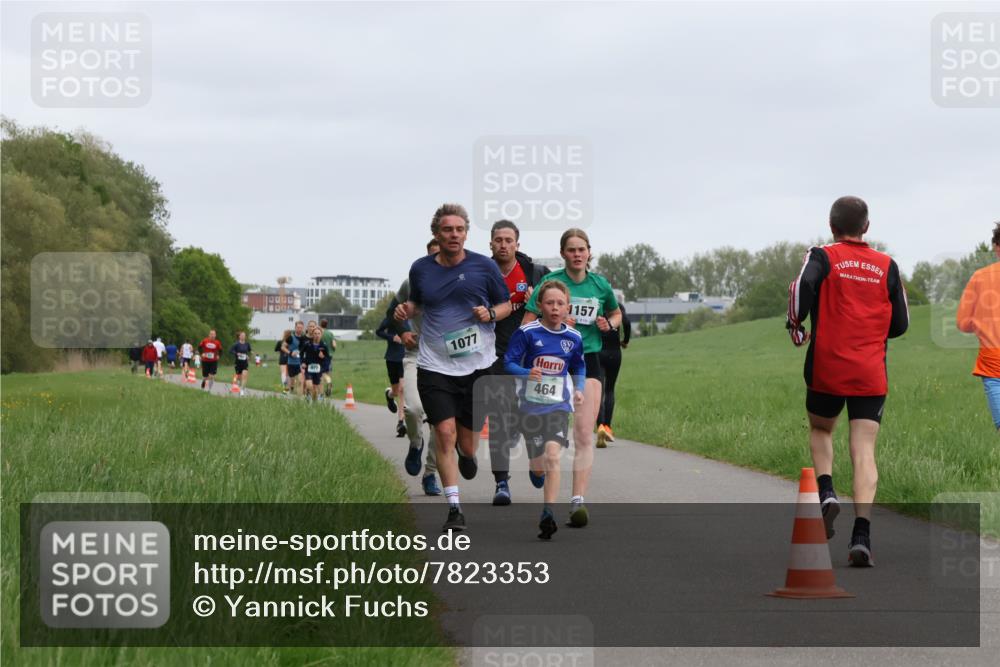 04.05.2025 - 8. Wedeler Halbmarathon Yannick Fuchs http://msf.ph/oto/7823353 04.05.2025 11:11:10 Laufen 1077, 464, 1157 meine-sportfotos.de