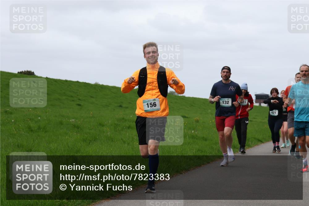 04.05.2025 - 8. Wedeler Halbmarathon Yannick Fuchs http://msf.ph/oto/7823383 04.05.2025 11:30:28 Laufen 156, 132, 421 meine-sportfotos.de