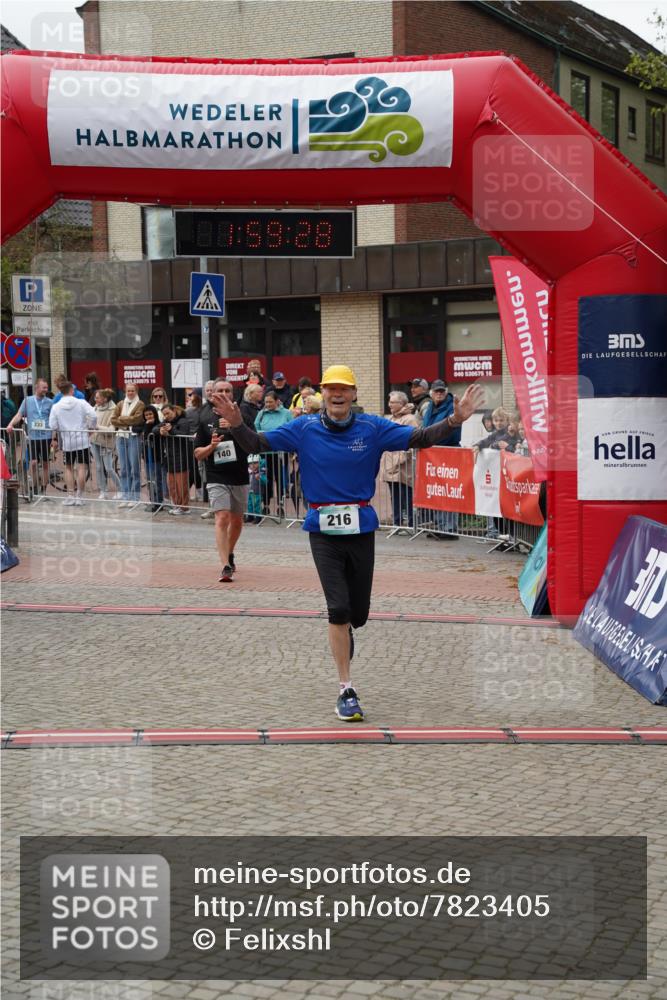 04.05.2025 - 8. Wedeler Halbmarathon Felixshl http://msf.ph/oto/7823405 04.05.2025 11:59:26 Ziel 140, 216 meine-sportfotos.de