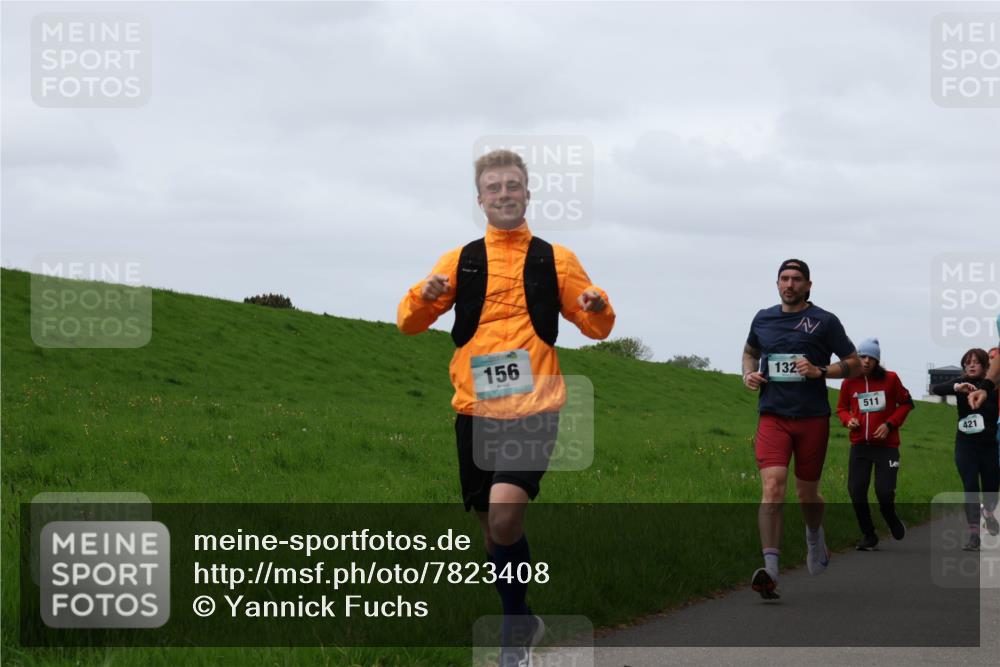 04.05.2025 - 8. Wedeler Halbmarathon Yannick Fuchs http://msf.ph/oto/7823408 04.05.2025 11:30:28 Laufen 156, 132, 511, 421 meine-sportfotos.de