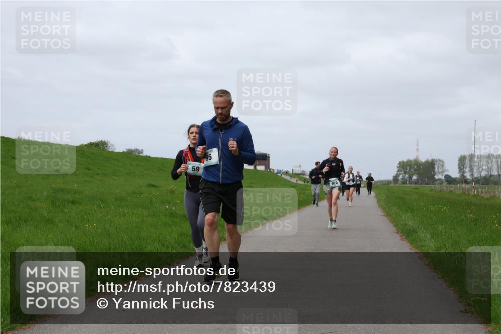 04.05.2025 - 8. Wedeler Halbmarathon Yannick Fuchs http://msf.ph/oto/7823439 04.05.2025 11:52:44 Laufen 59, 970 meine-sportfotos.de