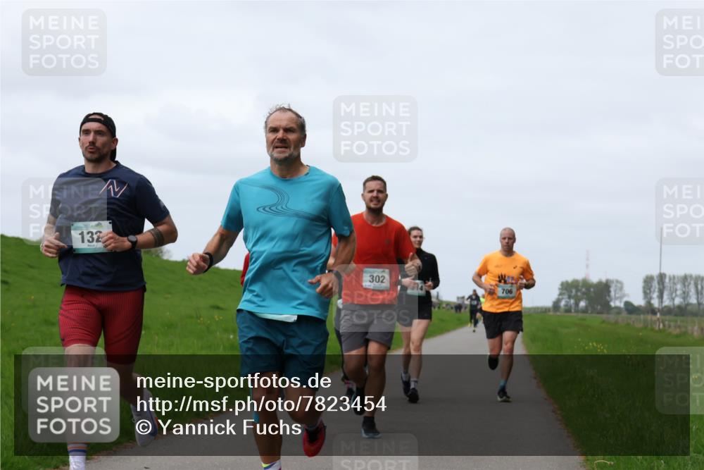 04.05.2025 - 8. Wedeler Halbmarathon Yannick Fuchs http://msf.ph/oto/7823454 04.05.2025 11:30:30 Laufen 132, 302, 706 meine-sportfotos.de