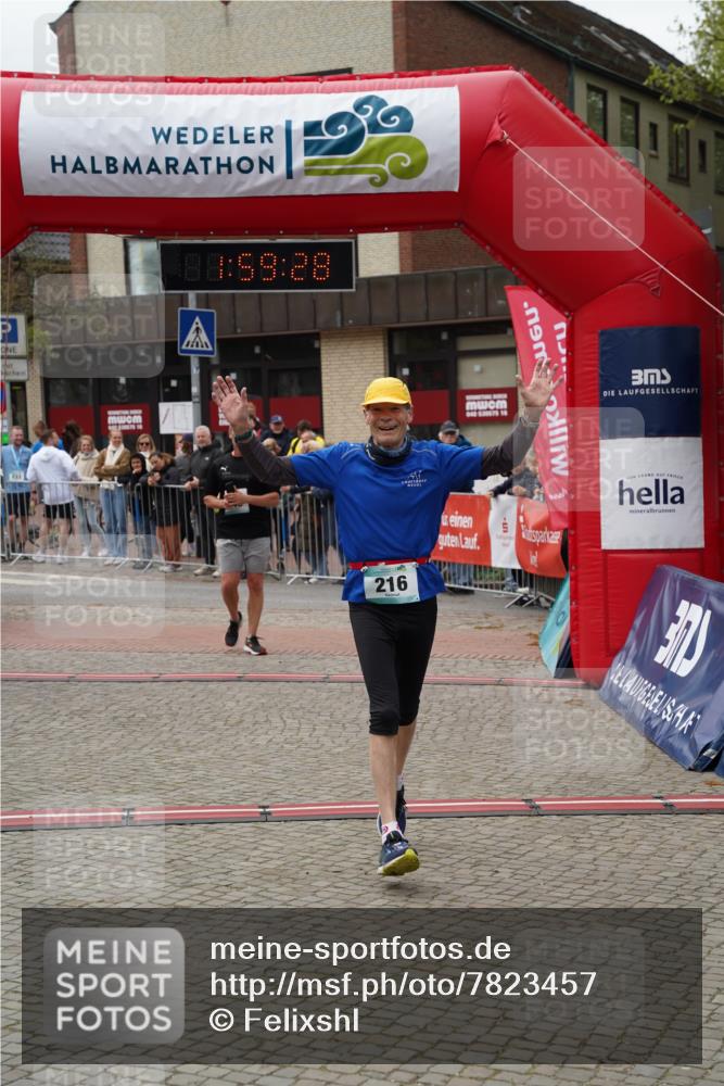 04.05.2025 - 8. Wedeler Halbmarathon Felixshl http://msf.ph/oto/7823457 04.05.2025 11:59:26 Ziel 140, 216 meine-sportfotos.de