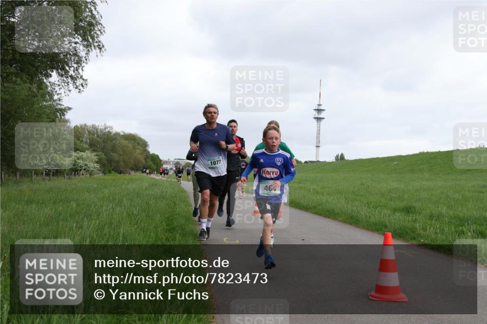 04.05.2025 - 8. Wedeler Halbmarathon Yannick Fuchs http://msf.ph/oto/7823473 04.05.2025 11:11:13 Laufen 1077, 464 meine-sportfotos.de