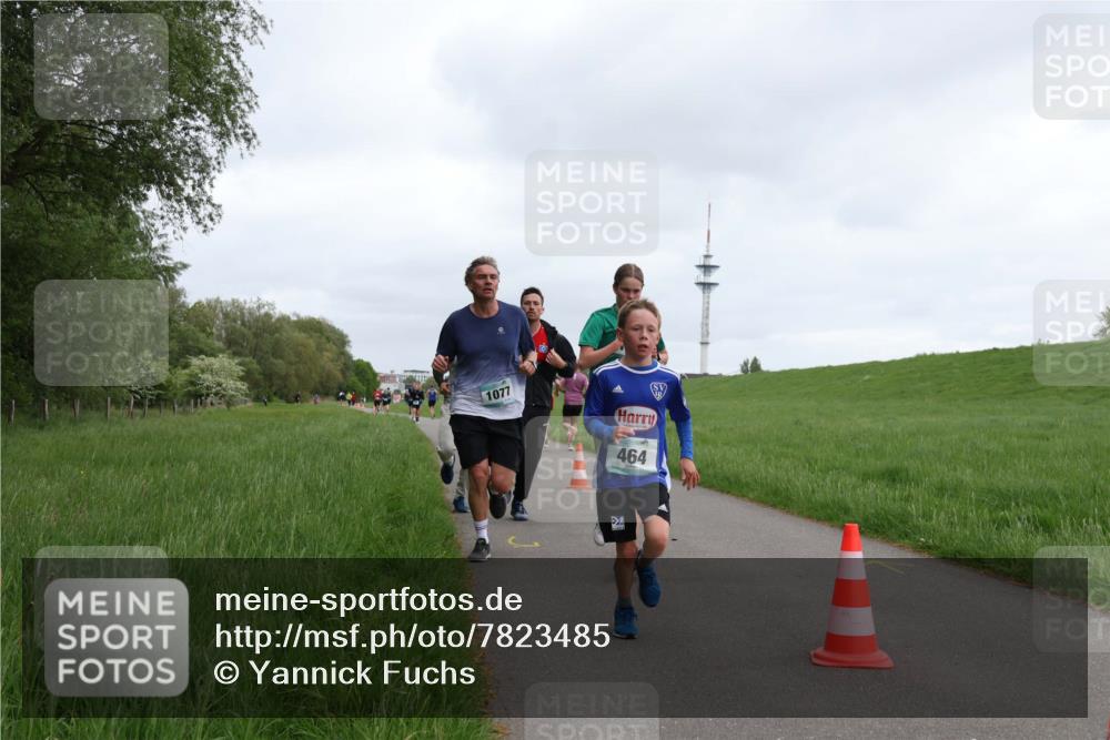 04.05.2025 - 8. Wedeler Halbmarathon Yannick Fuchs http://msf.ph/oto/7823485 04.05.2025 11:11:13 Laufen 1077, 464 meine-sportfotos.de