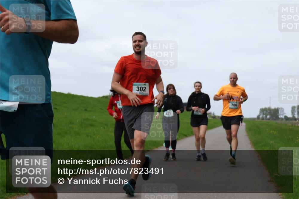 04.05.2025 - 8. Wedeler Halbmarathon Yannick Fuchs http://msf.ph/oto/7823491 04.05.2025 11:30:31 Laufen 302, 421, 714, 706 meine-sportfotos.de