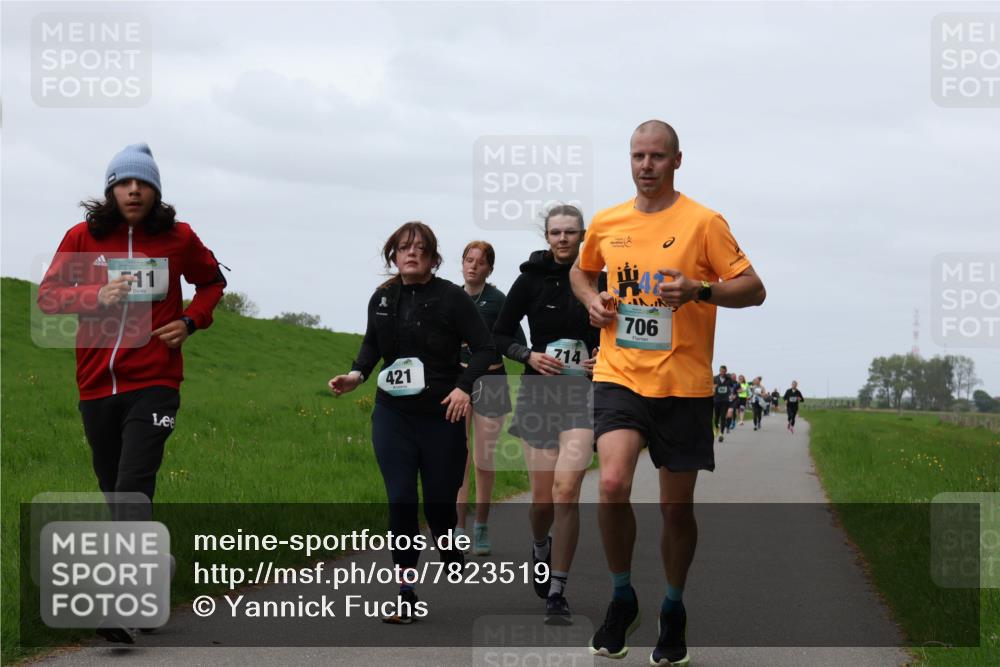 04.05.2025 - 8. Wedeler Halbmarathon Yannick Fuchs http://msf.ph/oto/7823519 04.05.2025 11:30:32 Laufen 11, 421, 706 meine-sportfotos.de