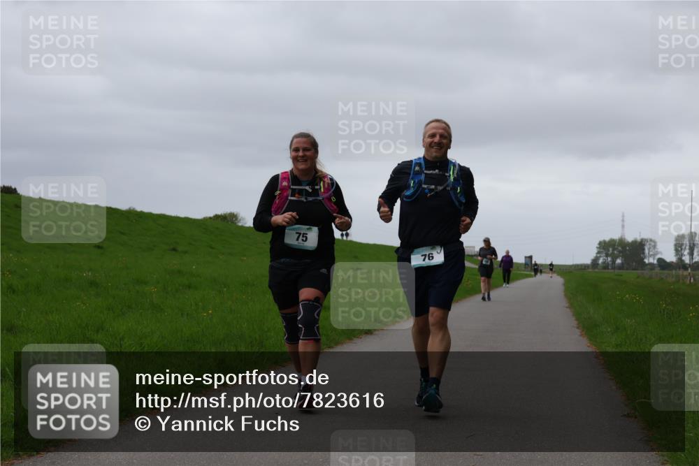 04.05.2025 - 8. Wedeler Halbmarathon Yannick Fuchs http://msf.ph/oto/7823616 04.05.2025 12:19:26 Laufen 75, 76 meine-sportfotos.de