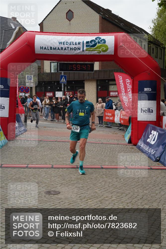 04.05.2025 - 8. Wedeler Halbmarathon Felixshl http://msf.ph/oto/7823682 04.05.2025 11:59:45 Ziel 126, 536 meine-sportfotos.de