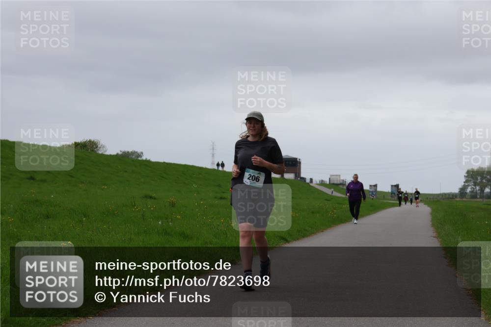 04.05.2025 - 8. Wedeler Halbmarathon Yannick Fuchs http://msf.ph/oto/7823698 04.05.2025 12:19:36 Laufen 206 meine-sportfotos.de