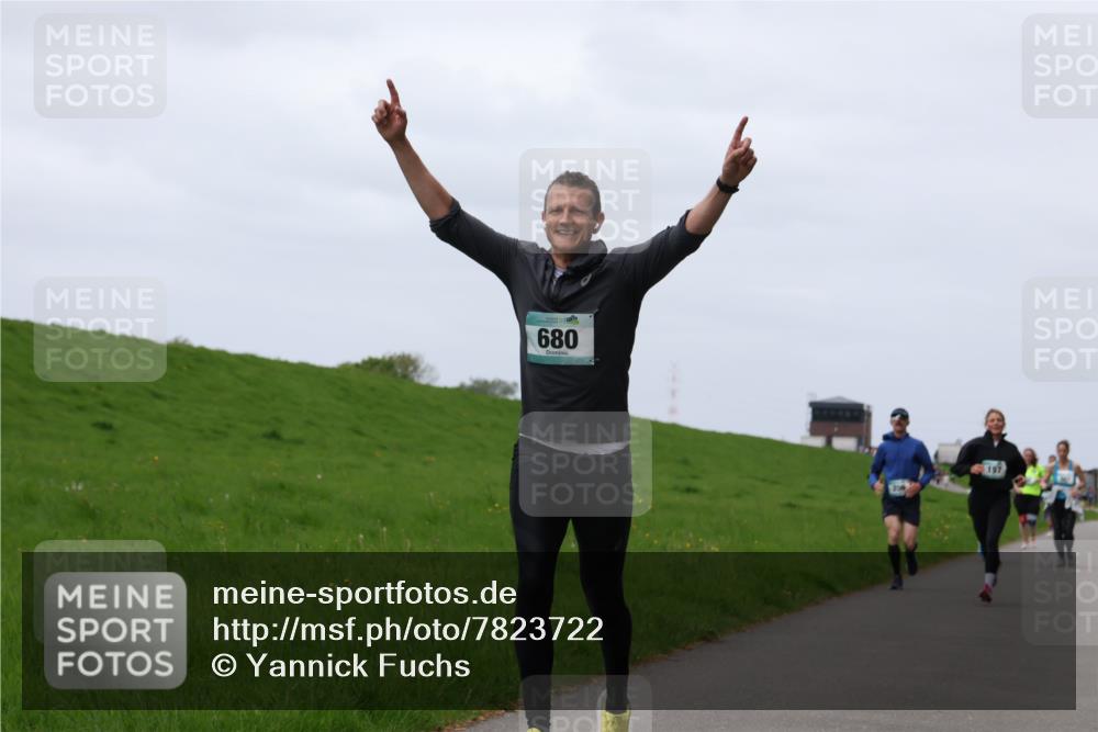 04.05.2025 - 8. Wedeler Halbmarathon Yannick Fuchs http://msf.ph/oto/7823722 04.05.2025 11:30:46 Laufen 680, 157 meine-sportfotos.de