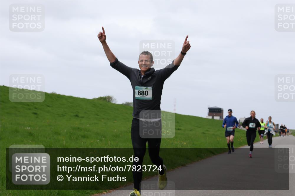 04.05.2025 - 8. Wedeler Halbmarathon Yannick Fuchs http://msf.ph/oto/7823724 04.05.2025 11:30:46 Laufen 680 meine-sportfotos.de