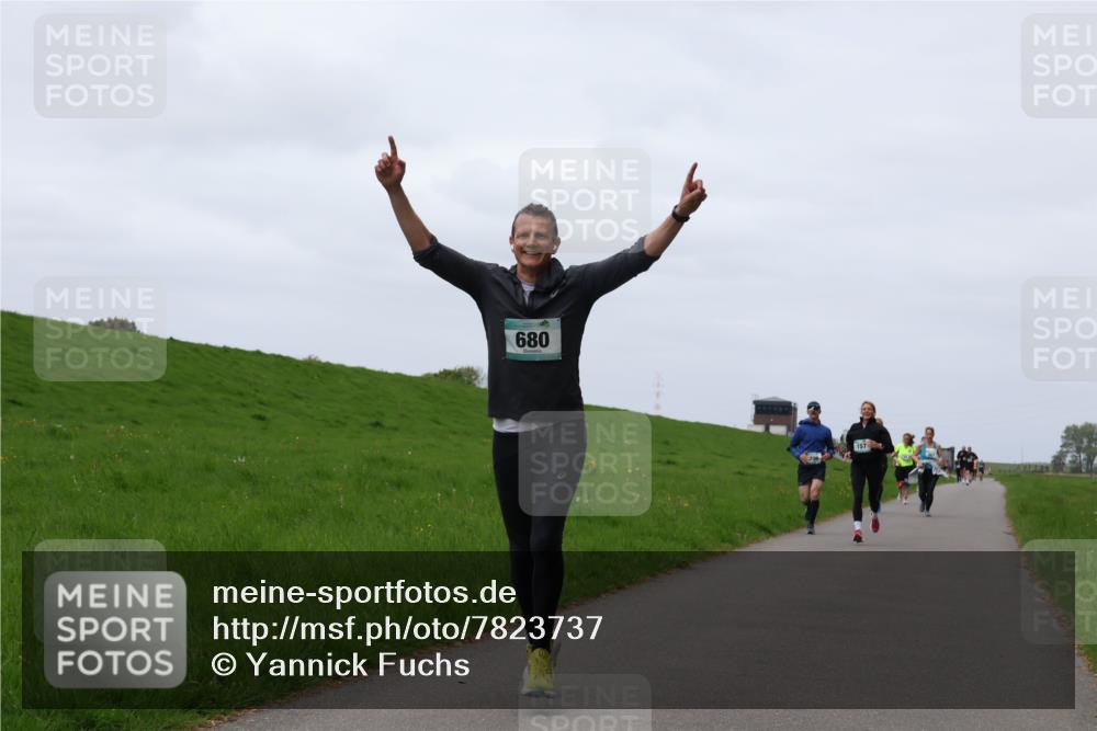 04.05.2025 - 8. Wedeler Halbmarathon Yannick Fuchs http://msf.ph/oto/7823737 04.05.2025 11:30:46 Laufen 680, 157 meine-sportfotos.de