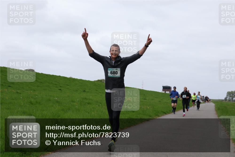 04.05.2025 - 8. Wedeler Halbmarathon Yannick Fuchs http://msf.ph/oto/7823739 04.05.2025 11:30:46 Laufen 680, 157 meine-sportfotos.de