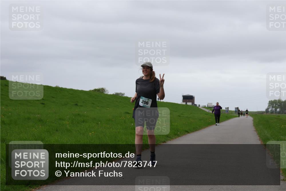 04.05.2025 - 8. Wedeler Halbmarathon Yannick Fuchs http://msf.ph/oto/7823747 04.05.2025 12:19:38 Laufen 206 meine-sportfotos.de