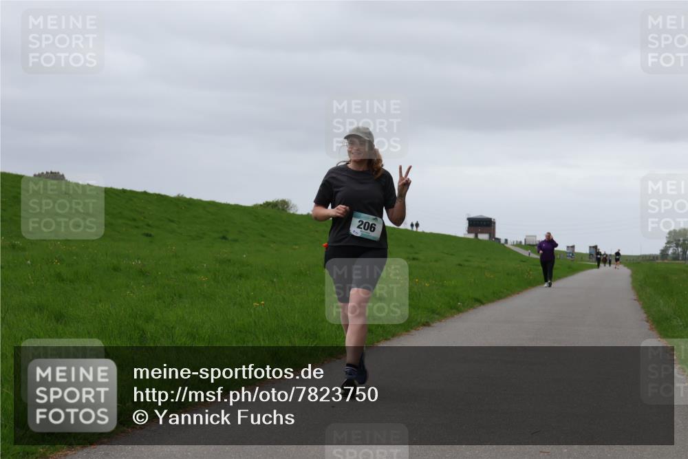 04.05.2025 - 8. Wedeler Halbmarathon Yannick Fuchs http://msf.ph/oto/7823750 04.05.2025 12:19:38 Laufen 206 meine-sportfotos.de
