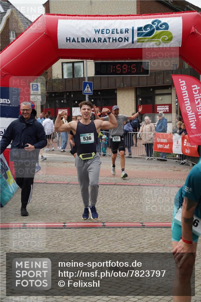 04.05.2025 - 8. Wedeler Halbmarathon Felixshl http://msf.ph/oto/7823797 04.05.2025 11:59:49 Ziel 90, 126, 536, 566, 572, 573 meine-sportfotos.de