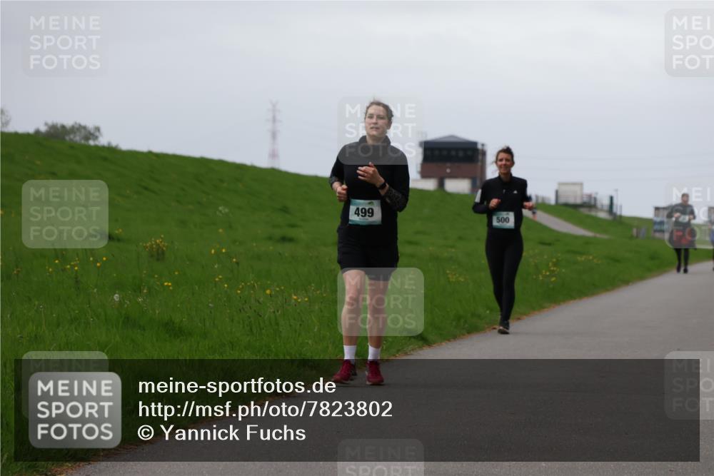 04.05.2025 - 8. Wedeler Halbmarathon Yannick Fuchs http://msf.ph/oto/7823802 04.05.2025 12:20:27 Laufen 499, 500 meine-sportfotos.de