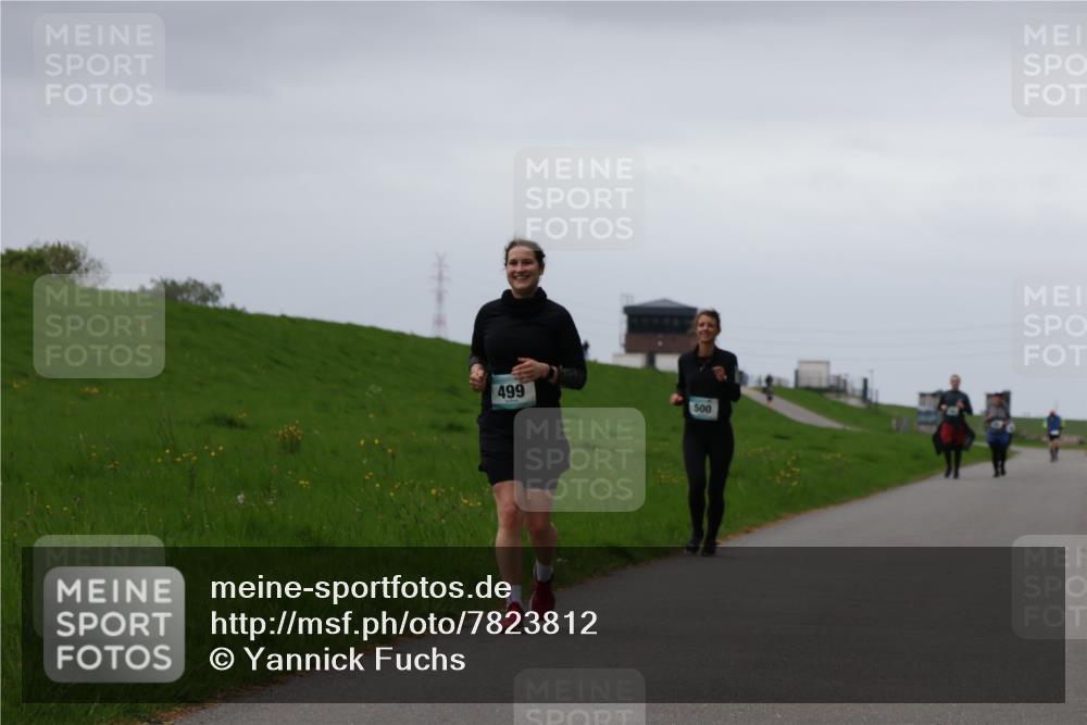 04.05.2025 - 8. Wedeler Halbmarathon Yannick Fuchs http://msf.ph/oto/7823812 04.05.2025 12:20:27 Laufen 499, 500 meine-sportfotos.de