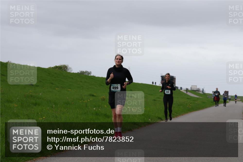 04.05.2025 - 8. Wedeler Halbmarathon Yannick Fuchs http://msf.ph/oto/7823852 04.05.2025 12:20:29 Laufen 499, 500 meine-sportfotos.de