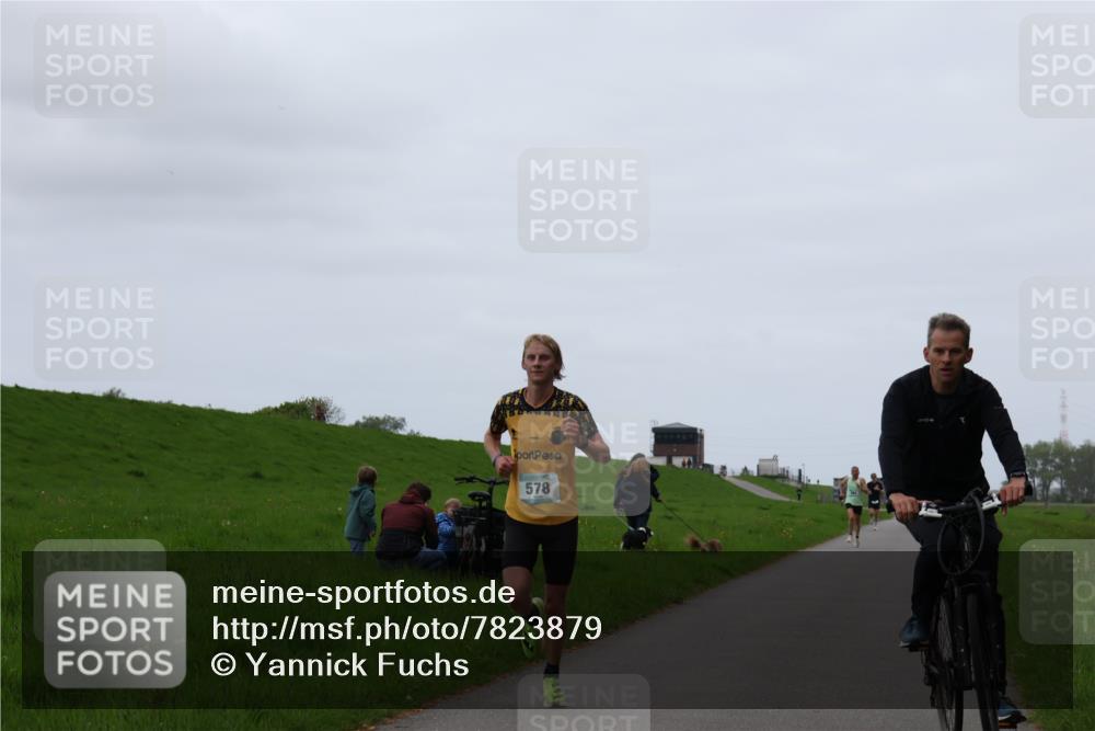 04.05.2025 - 8. Wedeler Halbmarathon Yannick Fuchs http://msf.ph/oto/7823879 04.05.2025 11:11:31 Laufen 578 meine-sportfotos.de