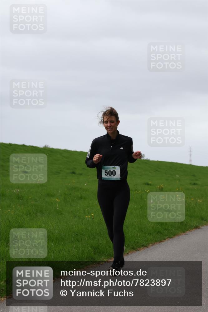 04.05.2025 - 8. Wedeler Halbmarathon Yannick Fuchs http://msf.ph/oto/7823897 04.05.2025 12:20:37 Laufen 500 meine-sportfotos.de