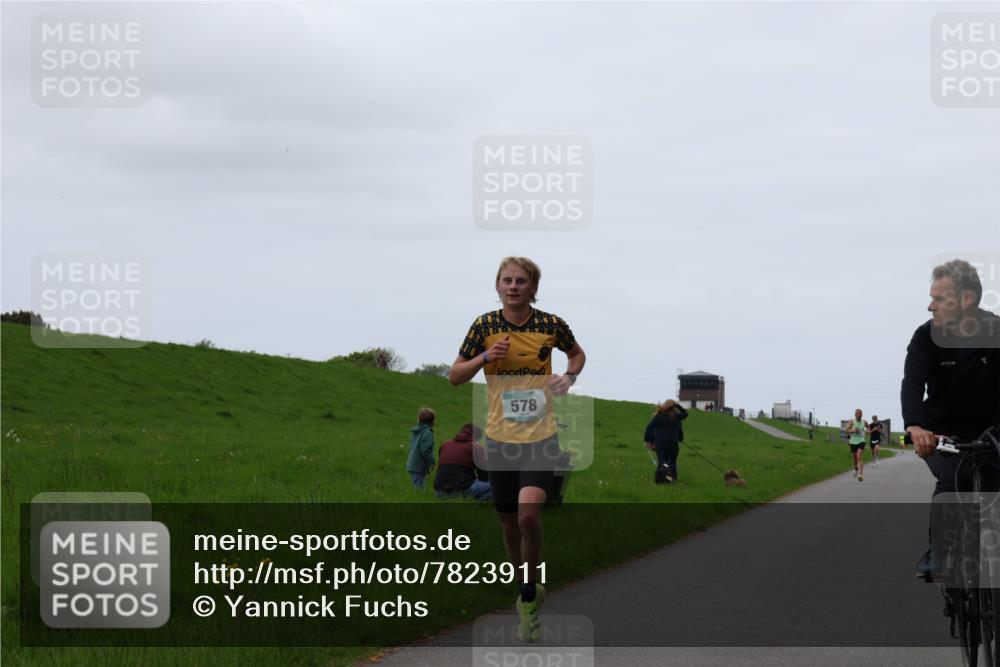 04.05.2025 - 8. Wedeler Halbmarathon Yannick Fuchs http://msf.ph/oto/7823911 04.05.2025 11:11:31 Laufen 578 meine-sportfotos.de