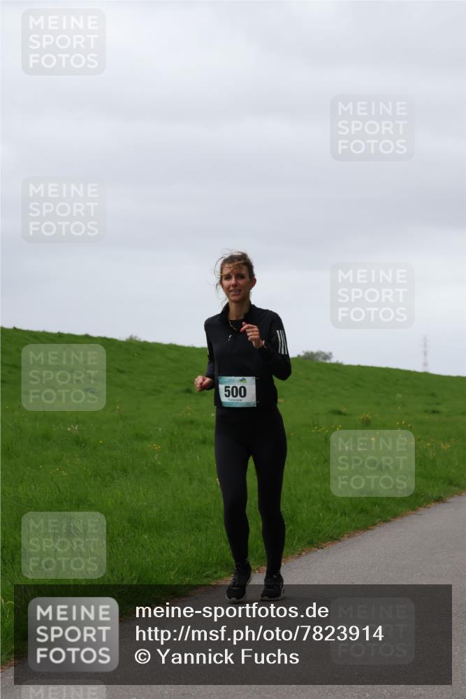 04.05.2025 - 8. Wedeler Halbmarathon Yannick Fuchs http://msf.ph/oto/7823914 04.05.2025 12:20:37 Laufen 500 meine-sportfotos.de