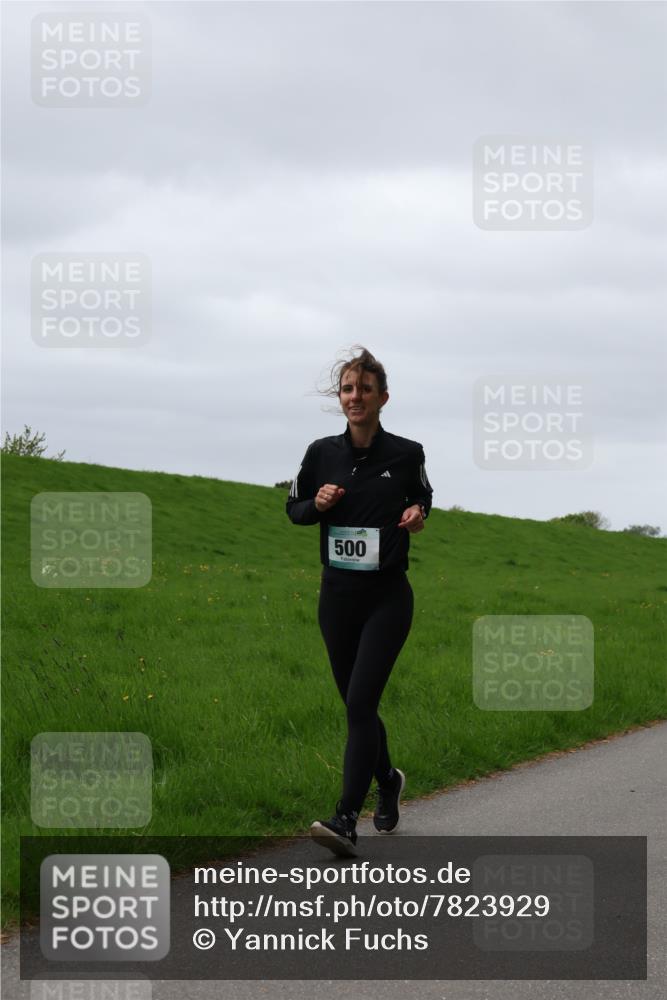 04.05.2025 - 8. Wedeler Halbmarathon Yannick Fuchs http://msf.ph/oto/7823929 04.05.2025 12:20:38 Laufen 500 meine-sportfotos.de