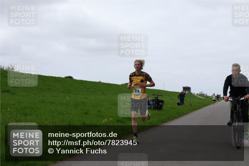 04.05.2025 - 8. Wedeler Halbmarathon Yannick Fuchs http://msf.ph/oto/7823945 04.05.2025 11:11:32 Laufen 578 meine-sportfotos.de