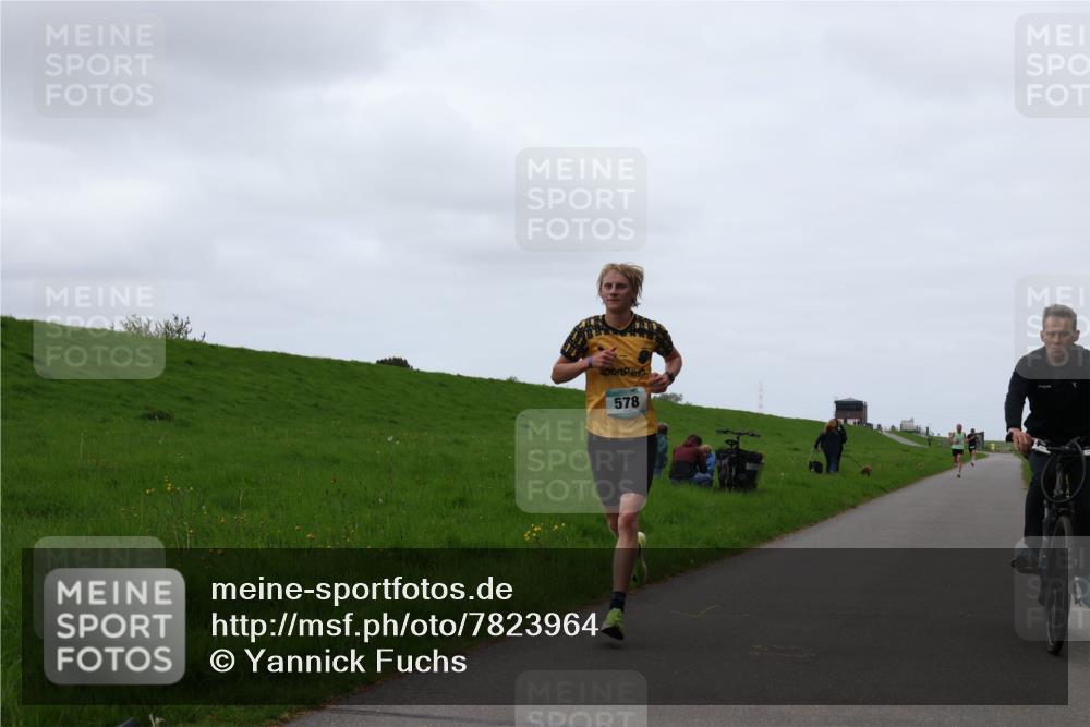 04.05.2025 - 8. Wedeler Halbmarathon Yannick Fuchs http://msf.ph/oto/7823964 04.05.2025 11:11:32 Laufen 578 meine-sportfotos.de