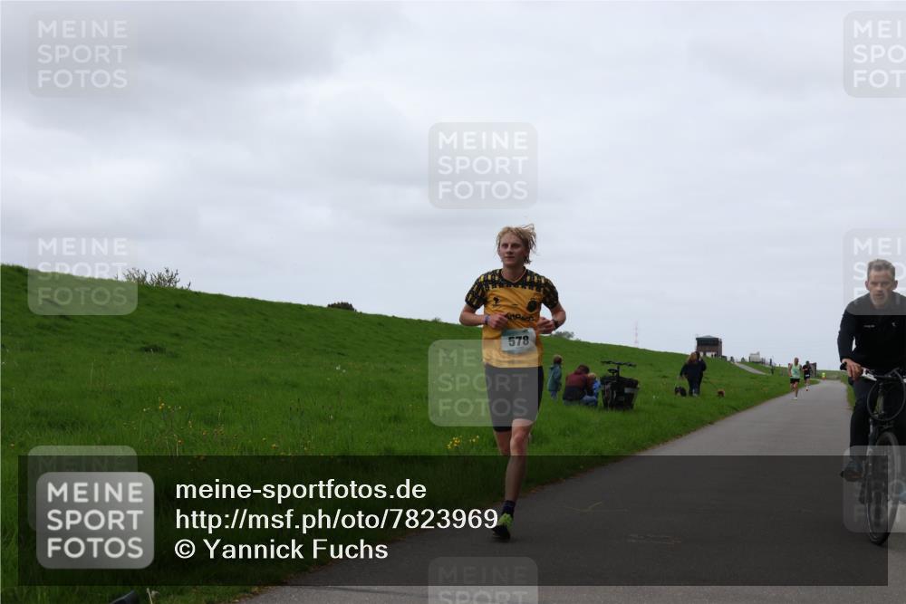 04.05.2025 - 8. Wedeler Halbmarathon Yannick Fuchs http://msf.ph/oto/7823969 04.05.2025 11:11:32 Laufen 578 meine-sportfotos.de