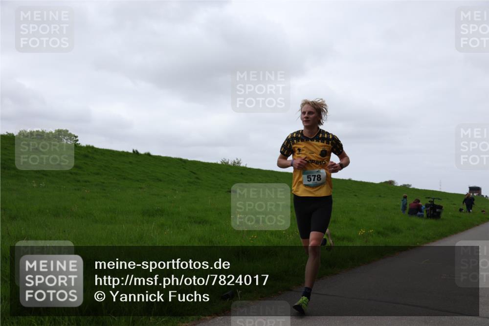 04.05.2025 - 8. Wedeler Halbmarathon Yannick Fuchs http://msf.ph/oto/7824017 04.05.2025 11:11:33 Laufen 578 meine-sportfotos.de