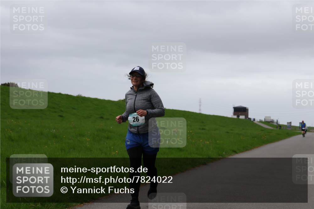 04.05.2025 - 8. Wedeler Halbmarathon Yannick Fuchs http://msf.ph/oto/7824022 04.05.2025 12:21:01 Laufen 26 meine-sportfotos.de