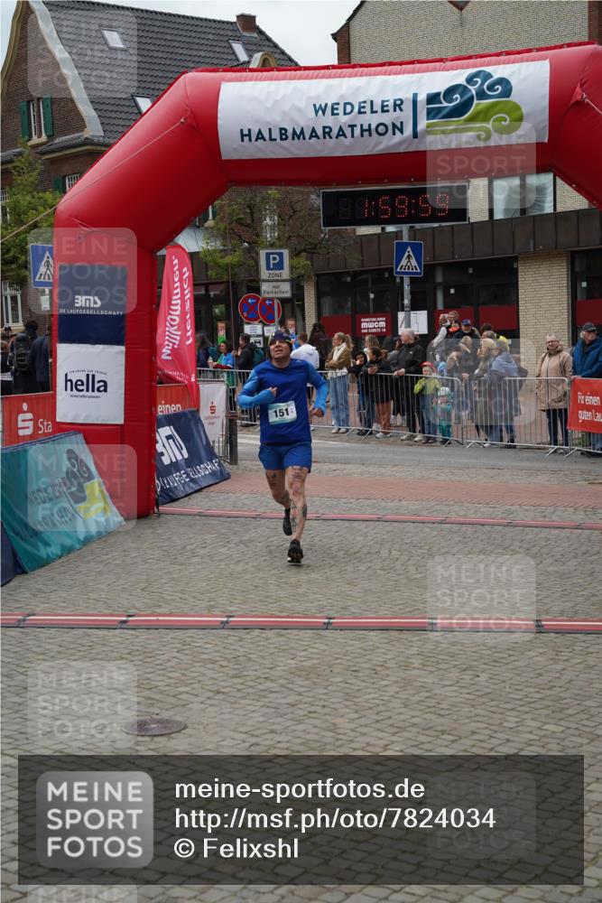 04.05.2025 - 8. Wedeler Halbmarathon Felixshl http://msf.ph/oto/7824034 04.05.2025 11:59:57 Ziel 90, 151, 530, 566 meine-sportfotos.de