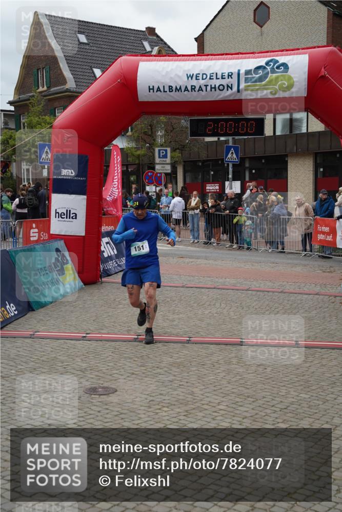 04.05.2025 - 8. Wedeler Halbmarathon Felixshl http://msf.ph/oto/7824077 04.05.2025 11:59:57 Ziel 90, 151, 530, 566 meine-sportfotos.de