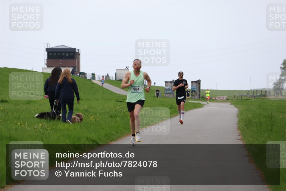 04.05.2025 - 8. Wedeler Halbmarathon Yannick Fuchs http://msf.ph/oto/7824078 04.05.2025 11:11:36 Laufen 984 meine-sportfotos.de