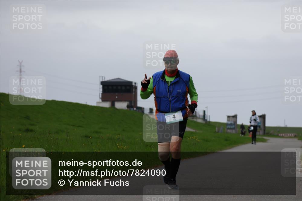 04.05.2025 - 8. Wedeler Halbmarathon Yannick Fuchs http://msf.ph/oto/7824090 04.05.2025 12:21:26 Laufen  meine-sportfotos.de