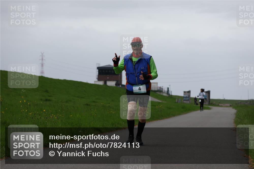 04.05.2025 - 8. Wedeler Halbmarathon Yannick Fuchs http://msf.ph/oto/7824113 04.05.2025 12:21:27 Laufen 2 meine-sportfotos.de