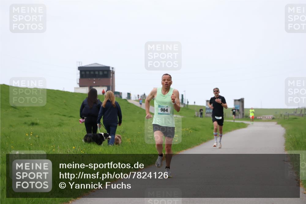 04.05.2025 - 8. Wedeler Halbmarathon Yannick Fuchs http://msf.ph/oto/7824126 04.05.2025 11:11:37 Laufen 984, 187 meine-sportfotos.de